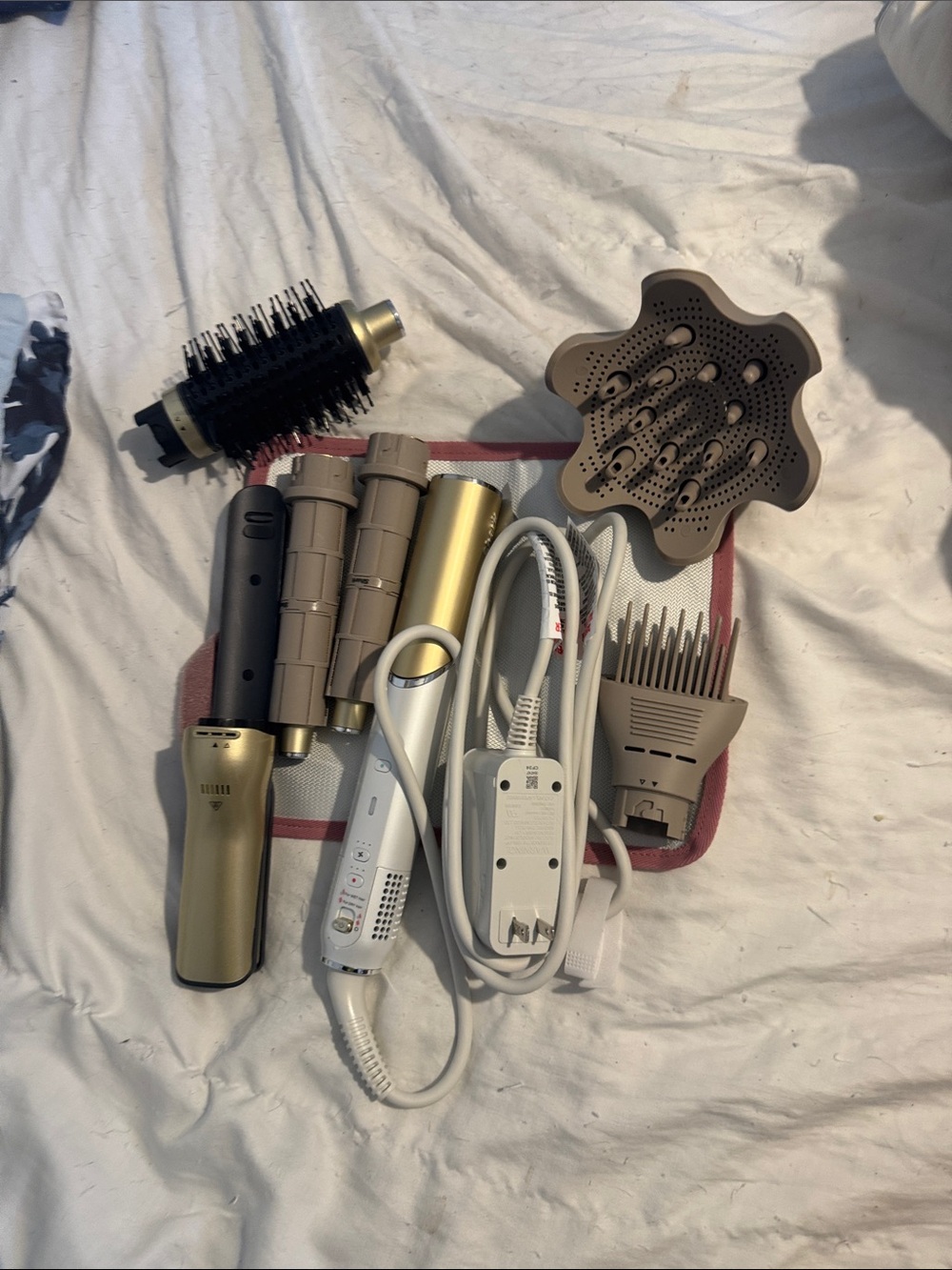 Multi-Attachment Women's Hair Styling Set — Gold, White, and Beige